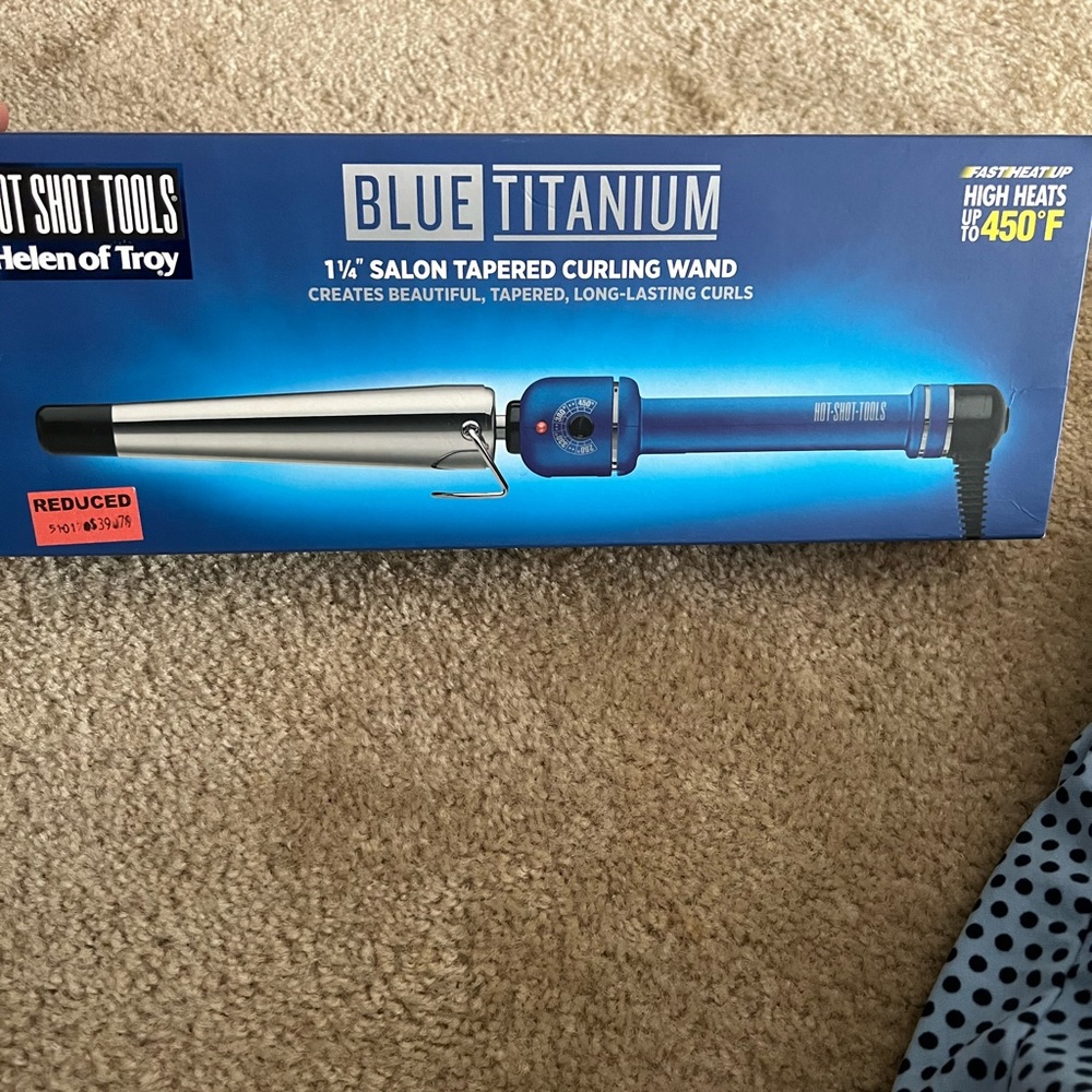 Blue Titanium 1 1/4 curling wand